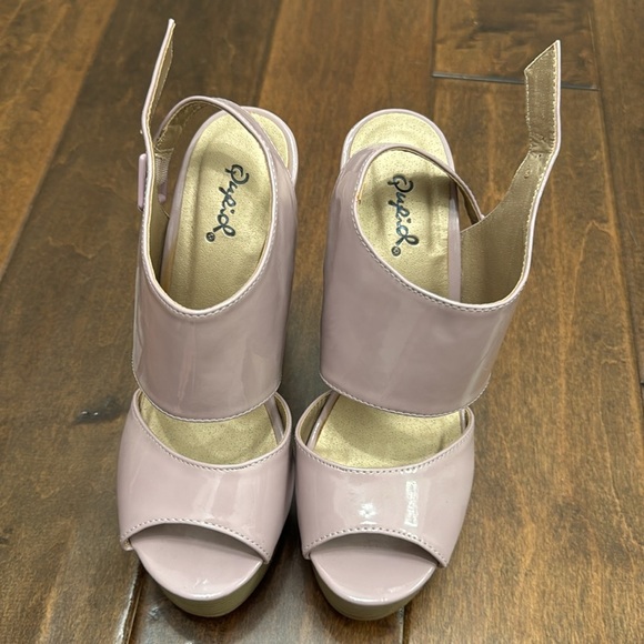 NWOT platform shoes - Picture 2 of 5